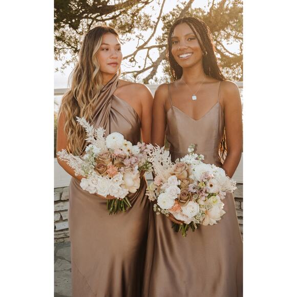 Show Me Your Mumu Jasmine Halter Maxi Dress in Dune Luxe Satin M - Picture 2 of 7